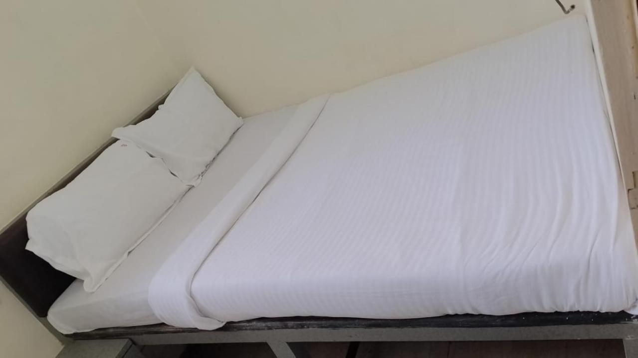 Hotel Urban Comfort มุมไบ ภายนอก รูปภาพ